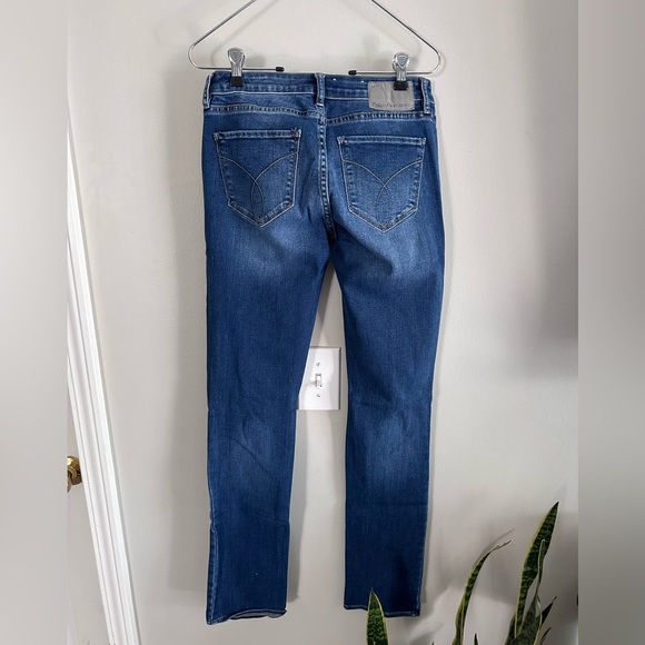 Calvin Klein Strait Leg Jeans Size 25 - Picture 2 of 3